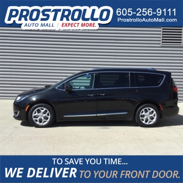 2017 CHRYSLER PACIFICA